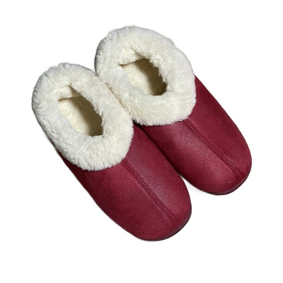 Everfoams Red Microsuede Cozy Memory Foam Slippers w/Faux Fur Lining (7-8) - Picture 2 of 13